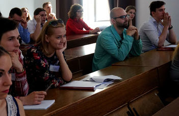 A konferencia ELMARAD!